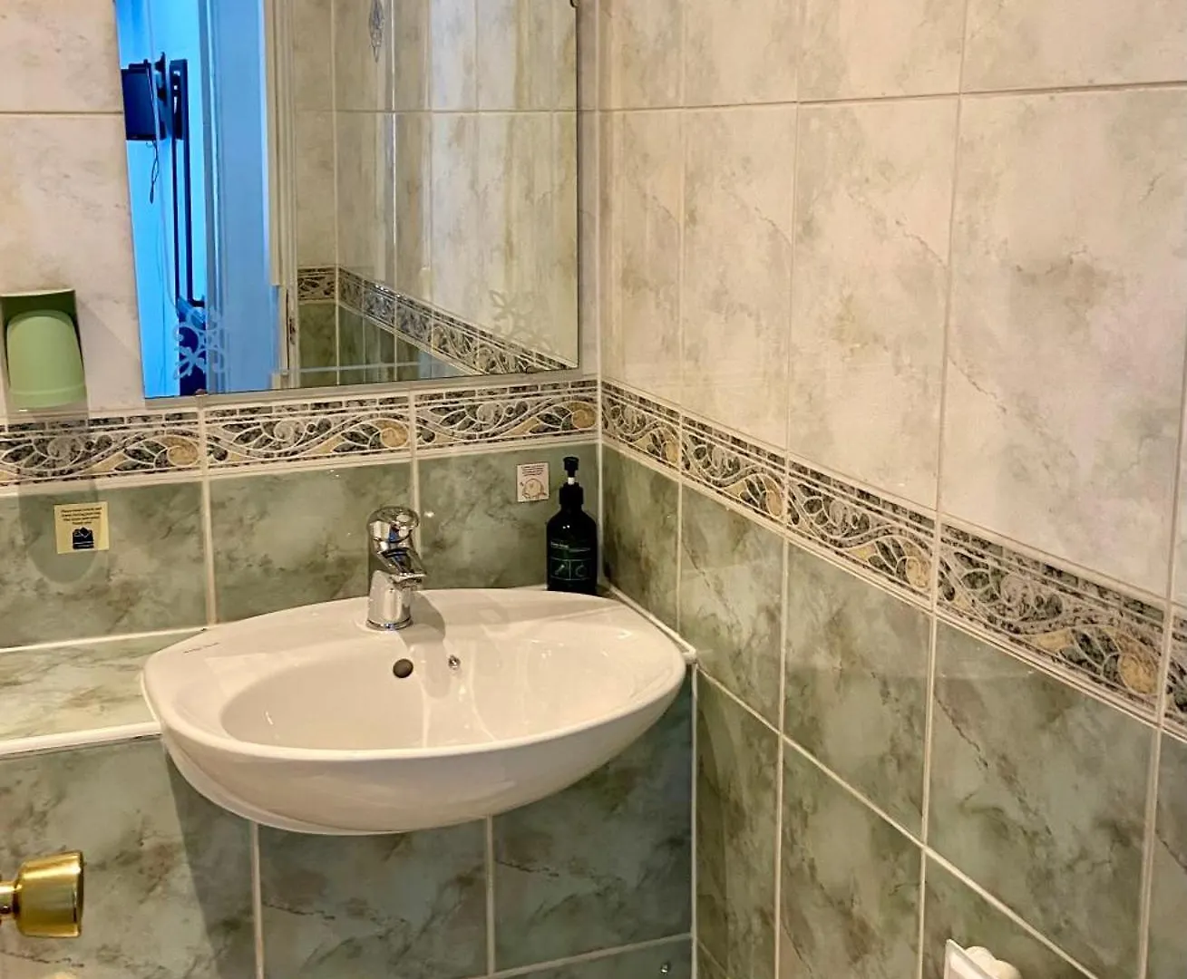 4 Friends House Hotel Edinburgh 0*,  United Kingdom