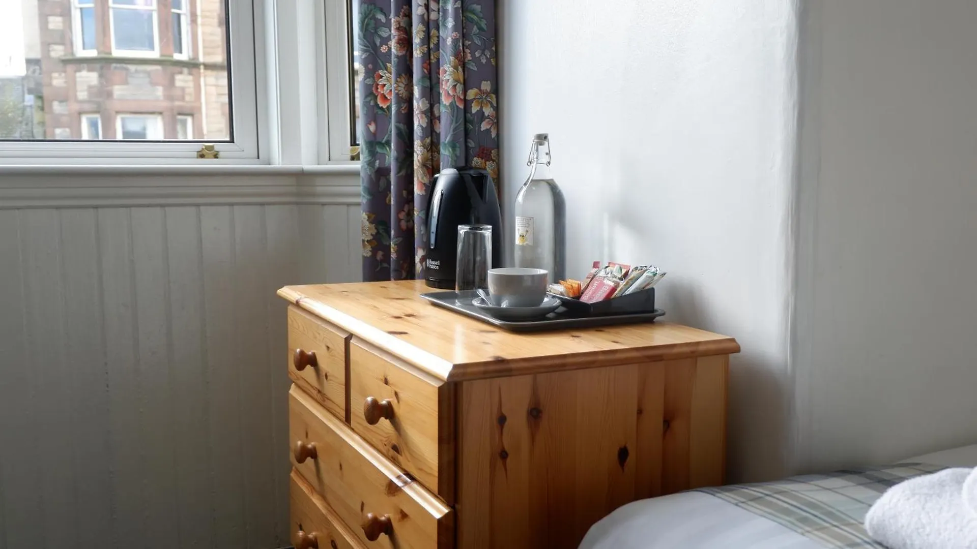 Guest house 4 Friends House Hotel Edinburgh United Kingdom