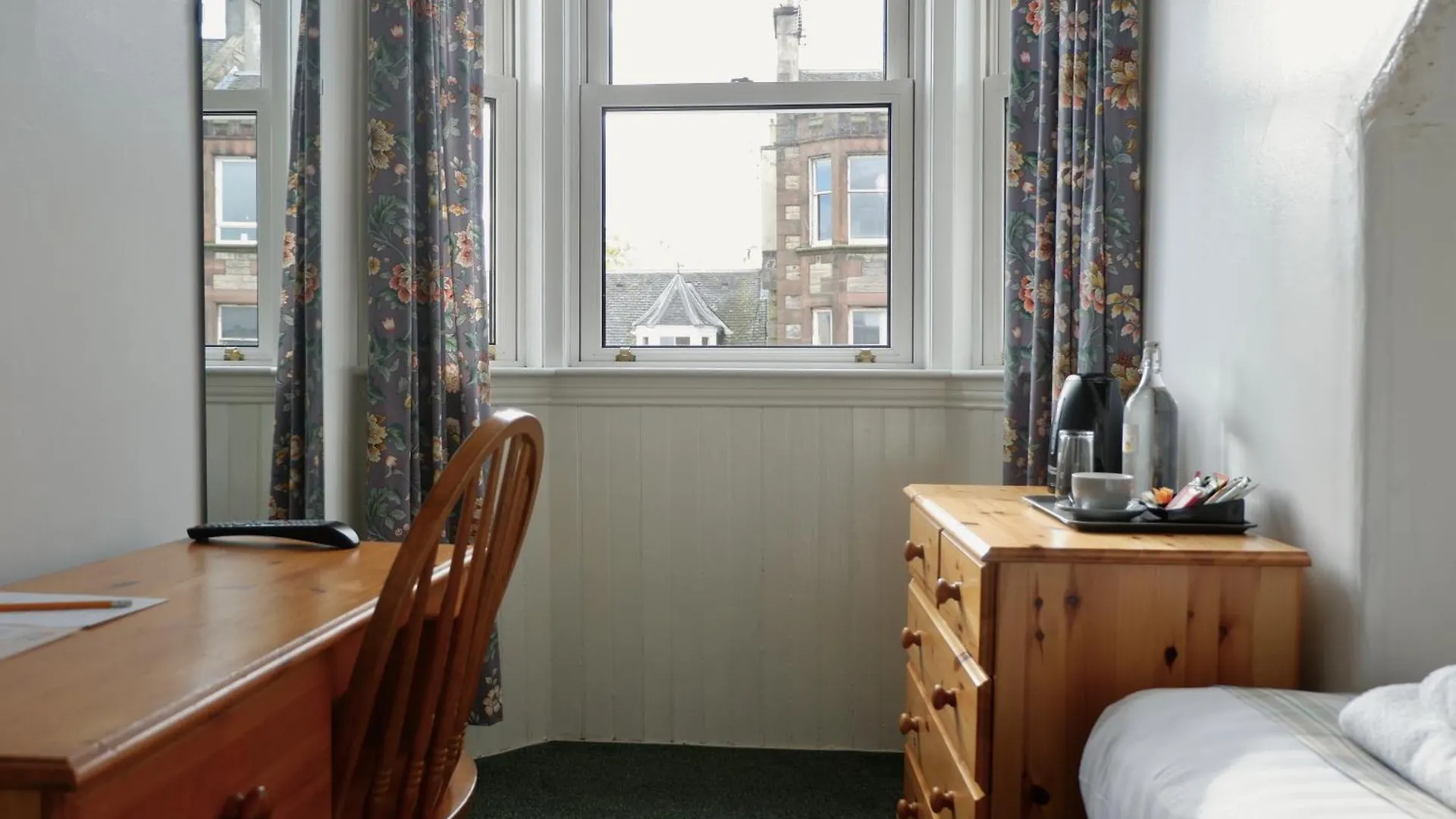 4 Friends House Hotel Edinburgh 0*,  United Kingdom