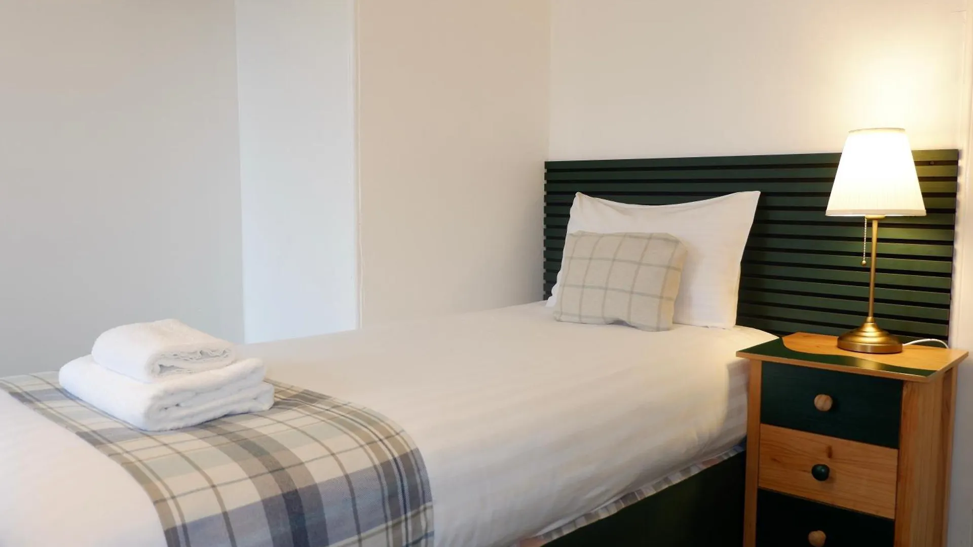 4 Friends House Hotel Edinburgh 0*,