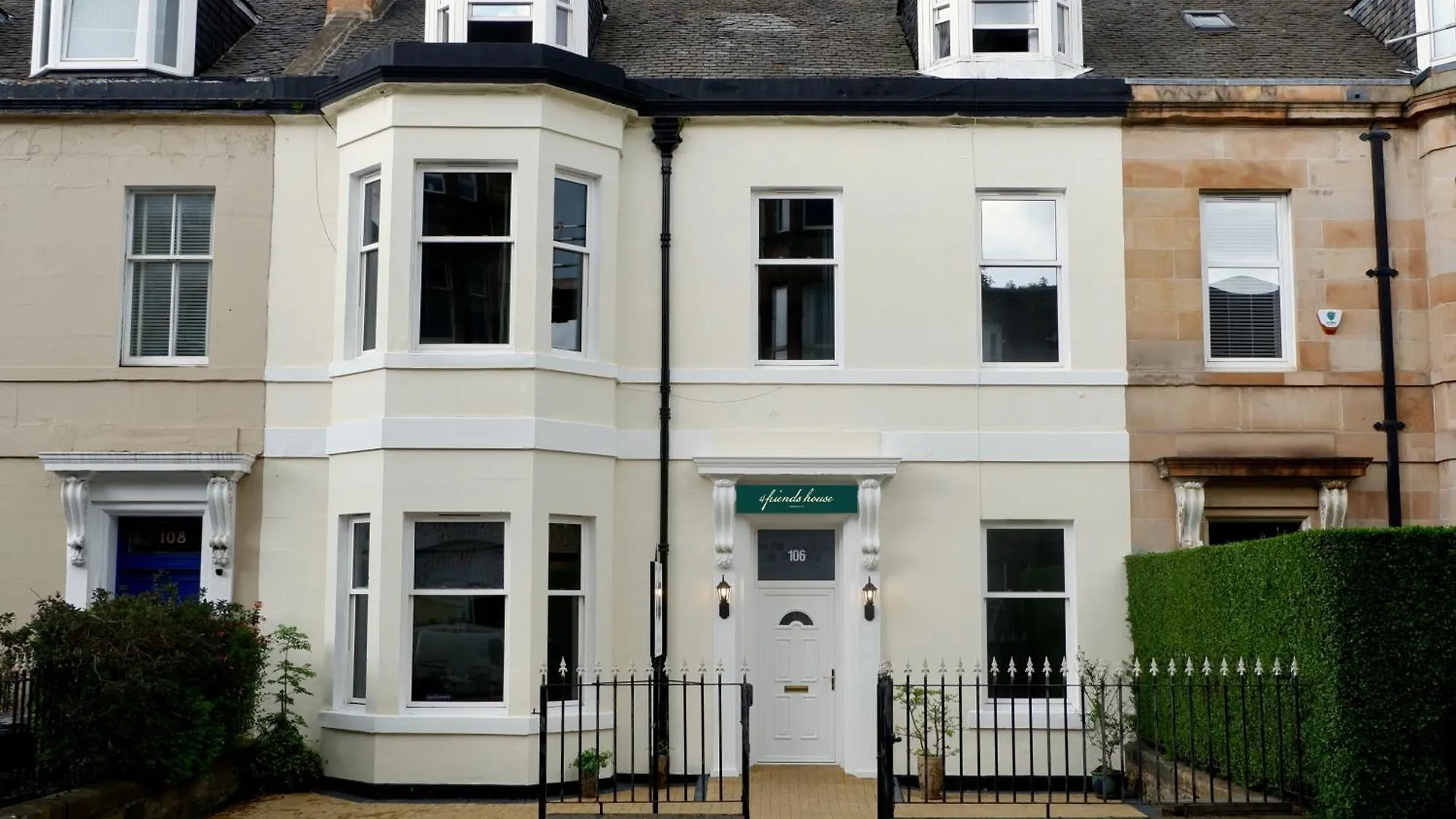 4 Friends House Hotel Edinburgh