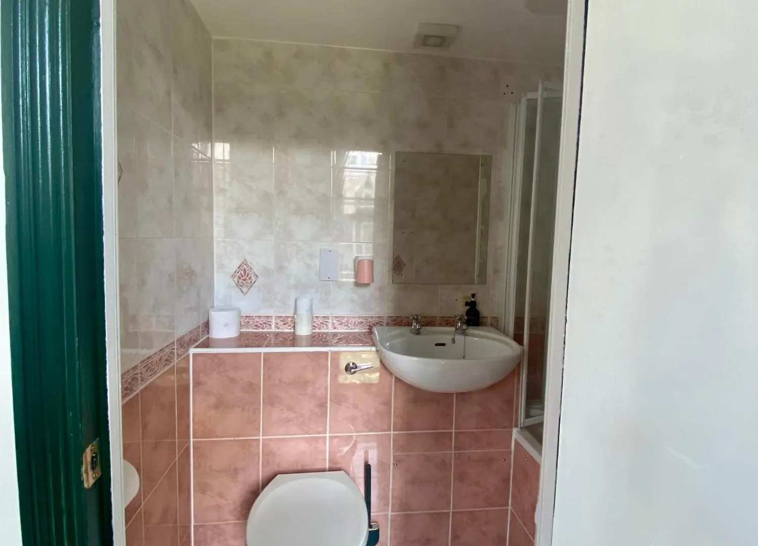 4 Friends House Hotel Edinburgh