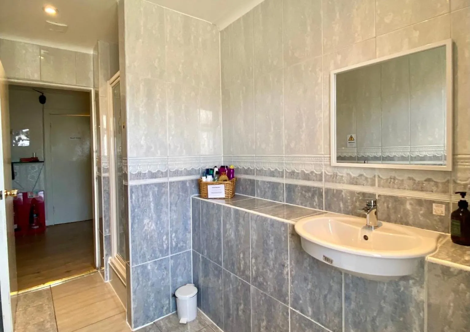 4 Friends House Otel Edinburgh 0*,