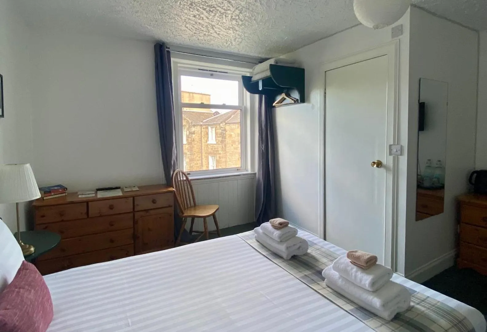 4 Friends House Otel Edinburgh