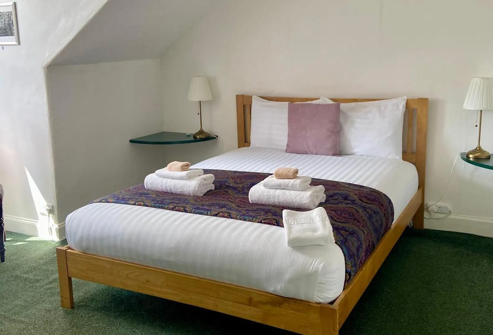 4 Friends House Otel Edinburgh Konukevi