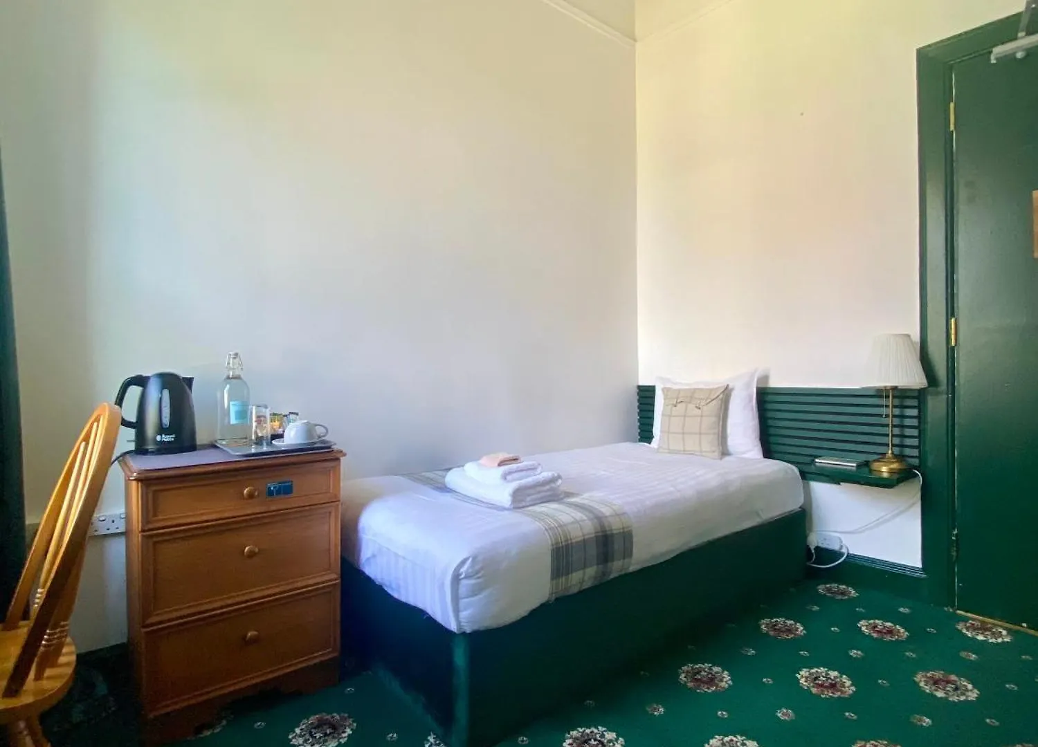 4 Friends House Hotel Edinburgh 0*,